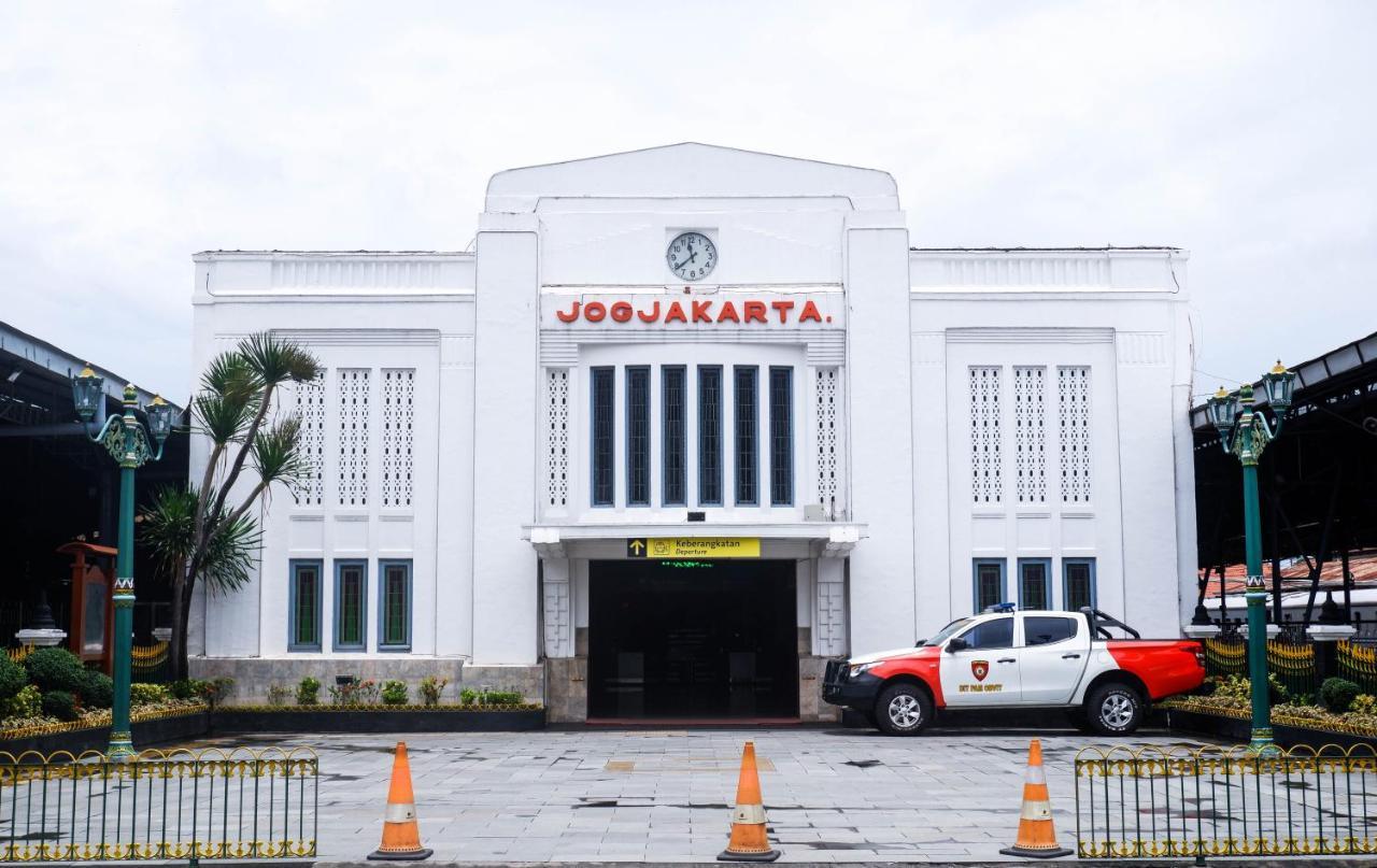 Khas Tugu Hotel Yogyakarta Exterior foto